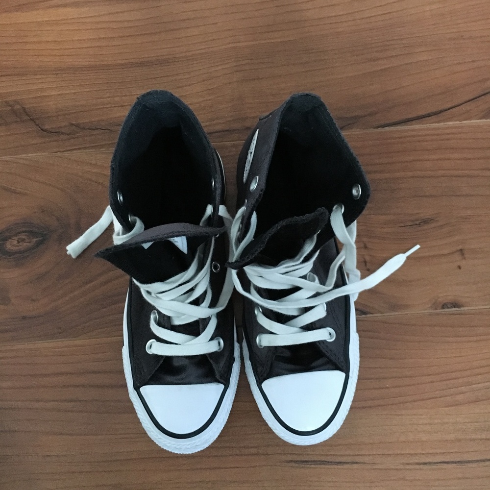 Black Velvet All Stars Converse Hightop Sneakers